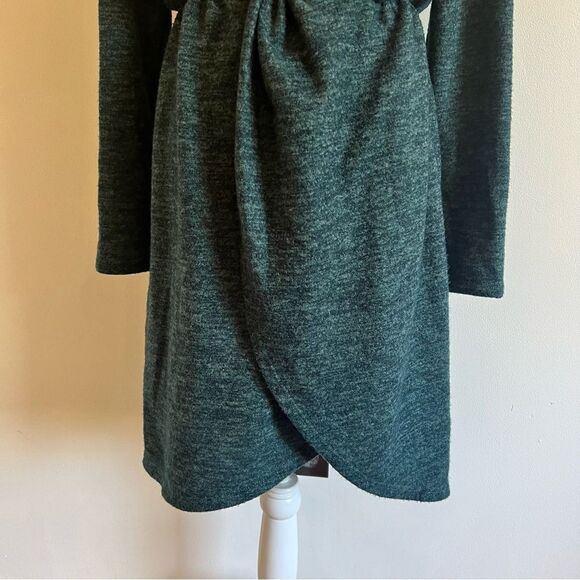 Gilli Dark Green Long Sleeve Surplus Sweater Dress - Picture 4 of 9